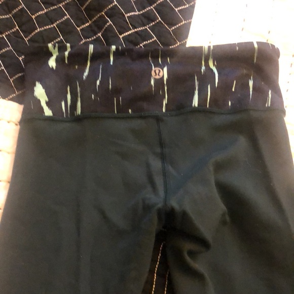 Lululemon full length reversible leggings - Picture 4 of 4